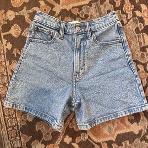 Abercrombie 000 Dad Short